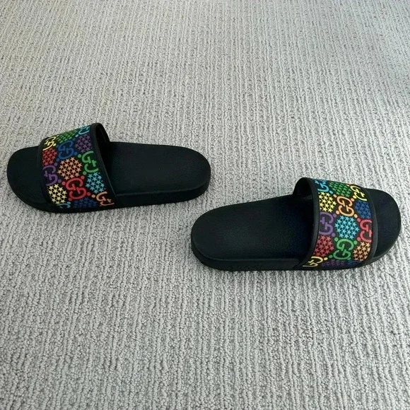 Gucci - GG Supreme Psychedelic Monogram Slide in Black - Picture 5 of 6